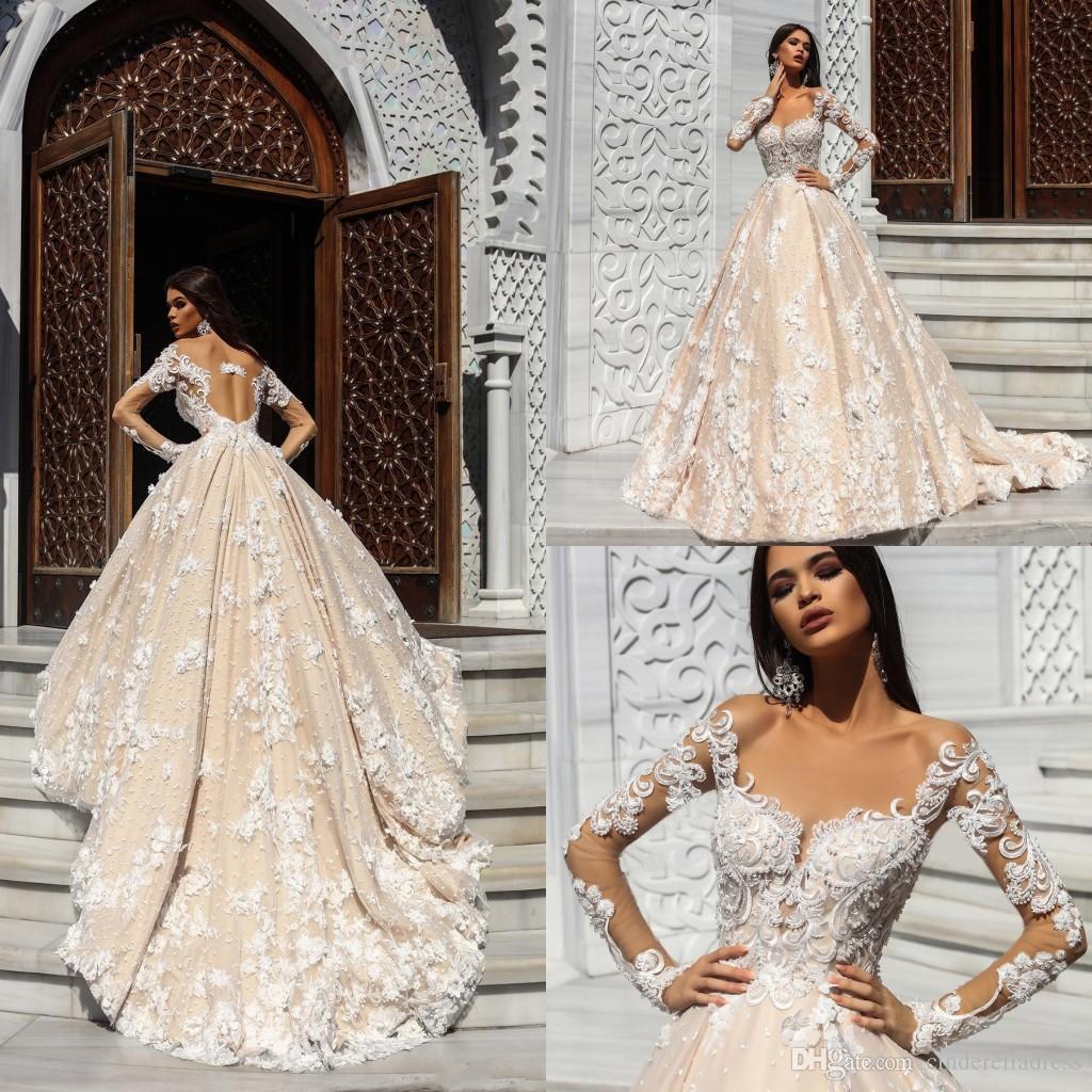 

Vintage Castal A Line Wedding Dresses 3D Lace Applique Long Sleeves Wedding Gowns Backless Court Train Bridal Dress, White