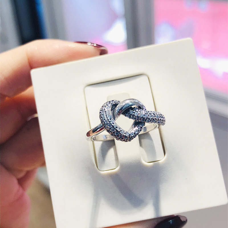 2026 1:1 Iced Knotted Heart Ring cologne Authentic 925 Sterling Silver Luxurious RING Set Women Girls Wedding Gift Jewelry Diamond Stacking Rings pe