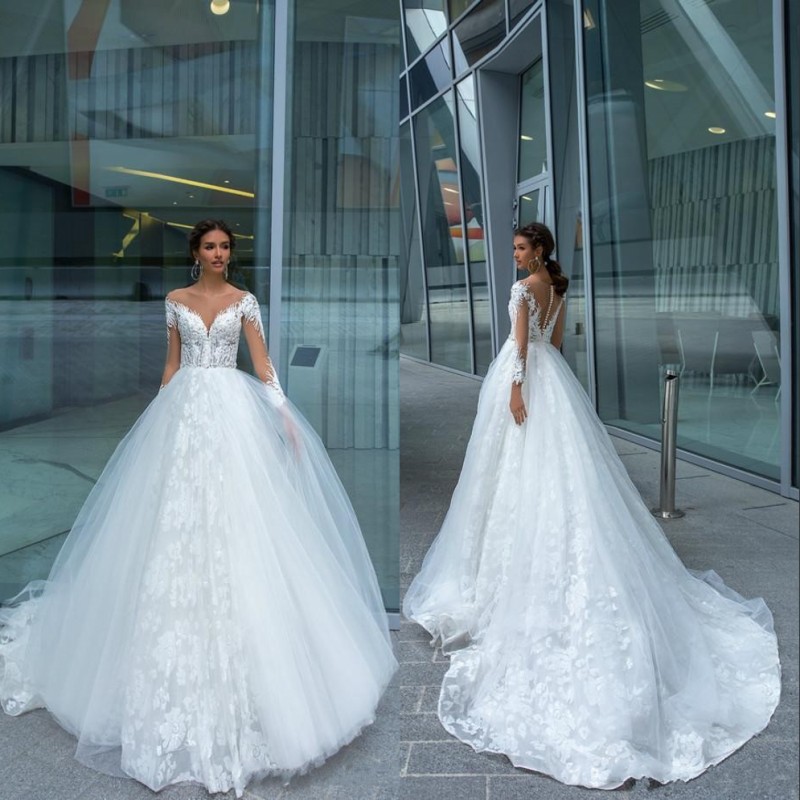 

Bohemian Wedding Dresses 2020 Affordable Lace Appliqued Beading Sheer Neck Beach Wedding Dress Sweep Train Long Sleeves Bridal Gowns, White