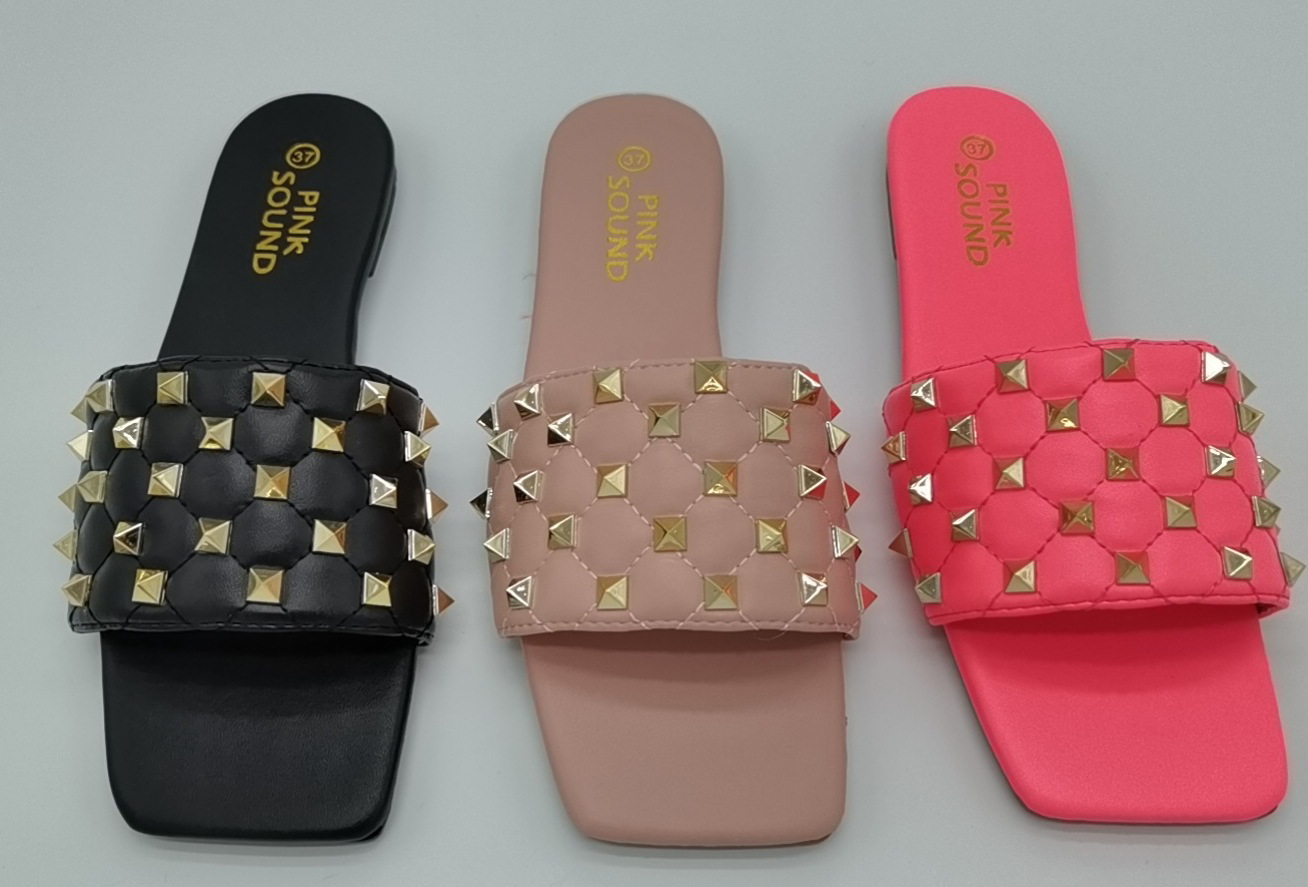 

Sandals women 2020 small fragrant style square sandals slippers sandalladies flat sandals luxury designers flip flops design slides women fa, Black