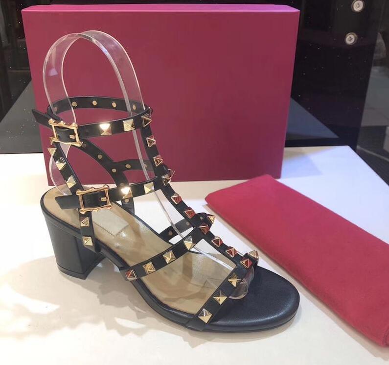 

2020 Luxury Designer Fashion Stud Sandals Genuine Leather Slingback Pumps Ladies Sexy High Heels Fashion Rivets Shoe Party shoes, Black