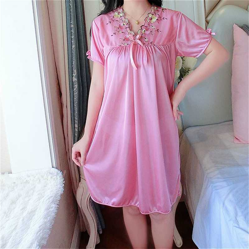 woman wearing night dress