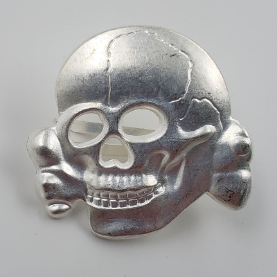 

2pcs Germany Army elite skull hat badges accessory wholesale supplier, Silver