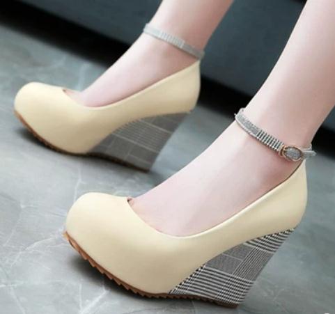 

2019 Women's shoes in Spring and Autumn with New style Slope heel round head @151, Black