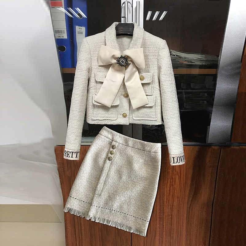 

2019 Winter Elegant Tweed Suit Set Women Bow Buttons Short Coat + High Waist Tassel Mini Skirt Two Pieces Sets Female Jc2732, As picture