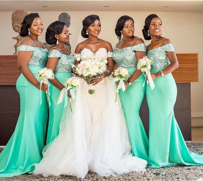 

Glitter Sequined 2020 Green Satin African Bridesmaid Dresses Off Shoulder Sexy Mermaid Wedding Guest Prom Gowns Maid Of Honor Dress