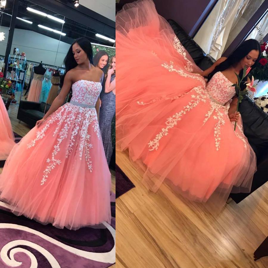 

2020 Strapless Applique Lace Pink And Ivory Prom Dresses Elegant Tulle Floor Length Lace Applique Beading Belt Evening Wear Long Prom Dress, Lilac