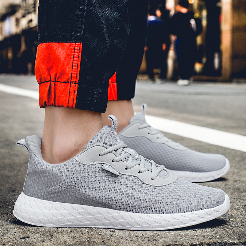 

New Fashion women men running shoes black white grey Light weight Runners Sports Shoes trainers sneakers Homemade brand Made in China