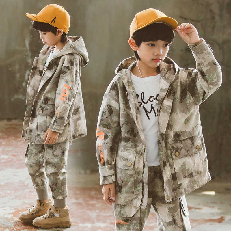 Ensembles de vêtements pour garçons adolescents 2020 Printemps Lettre Camo Veste Pantalon Sprot Costume pour garçons Vêtements Mode Enfants Costu
