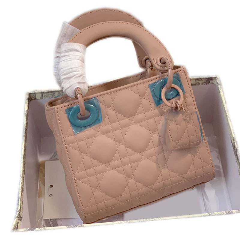 

2022 high-grade frosted cowhide messenger shoulder bag handbag purse six-color fashion square bags five colors with silk scarf and box
