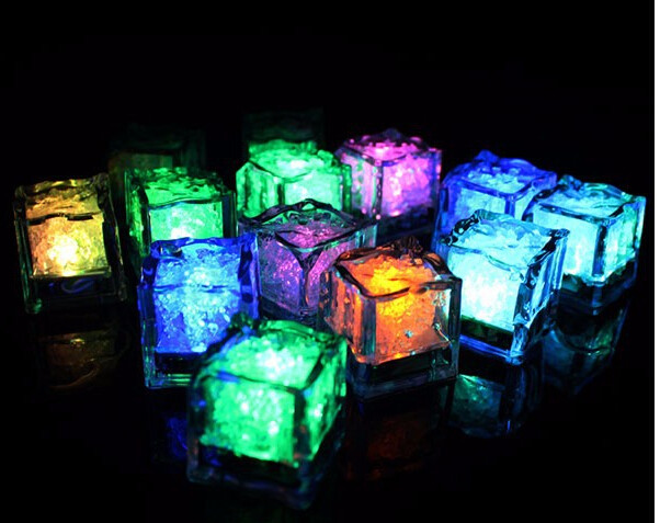 12 St/ück Dekoration Licht LED Eisw/ürfel Multicolor LED-Gl/ühen-Licht Non Toxic Wassertauch LED Ice Cubes f/ür Getr/änke Eisw/ürfel Licht f/ür Bar Club Hochzeit Weihnachten Halloween Partys Dekoration