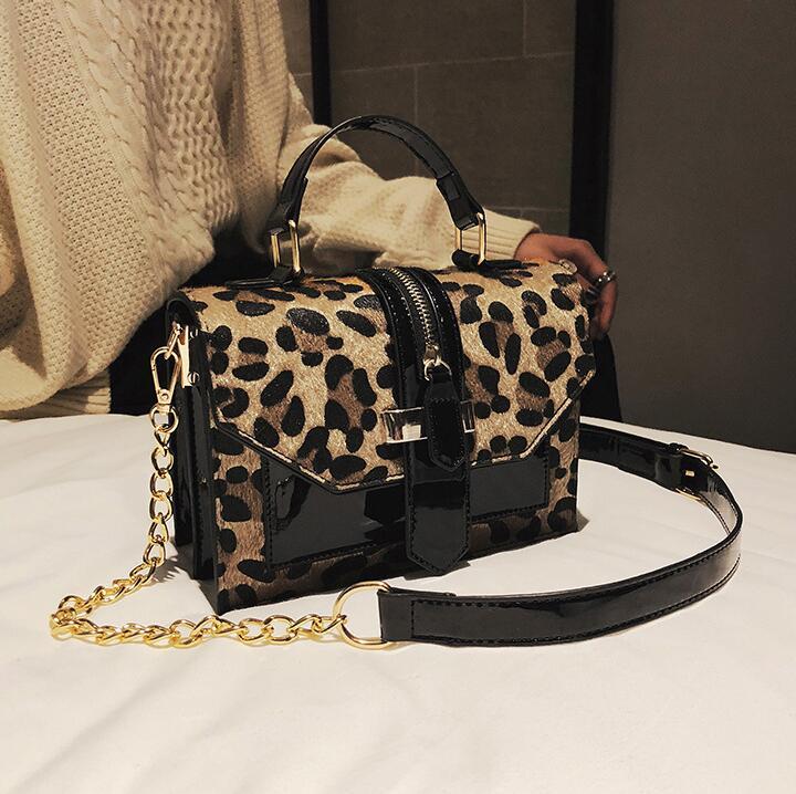 

wholesale women handbag personalized patents color womens chain bag street trend Leopard handbags Joker flip Leopards patent leather fashion bags