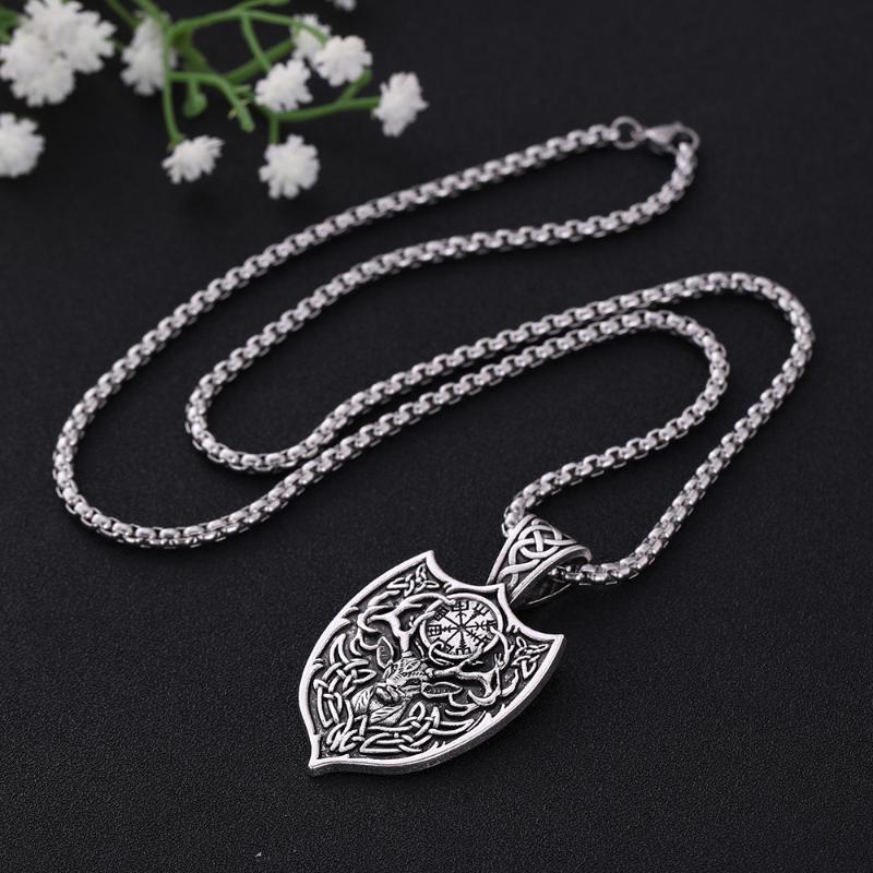 

Skyrim Viking Deer Sekira Amulet Pendant Necklace Men Nordic Talisman Pagan Aegishjalmur Compass Chain Necklaces Jewelry Gift