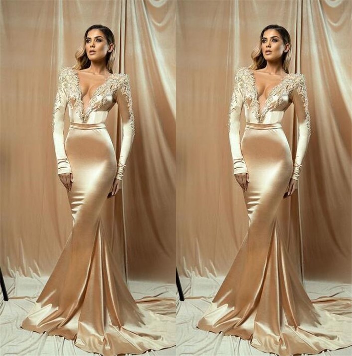 Champagne Gold 2021 Evening Dresses Sheath Crystal Beading Long Sleeves V Neck Elastic Silk like Satin Formal Long Prom Gowns Modest Mother