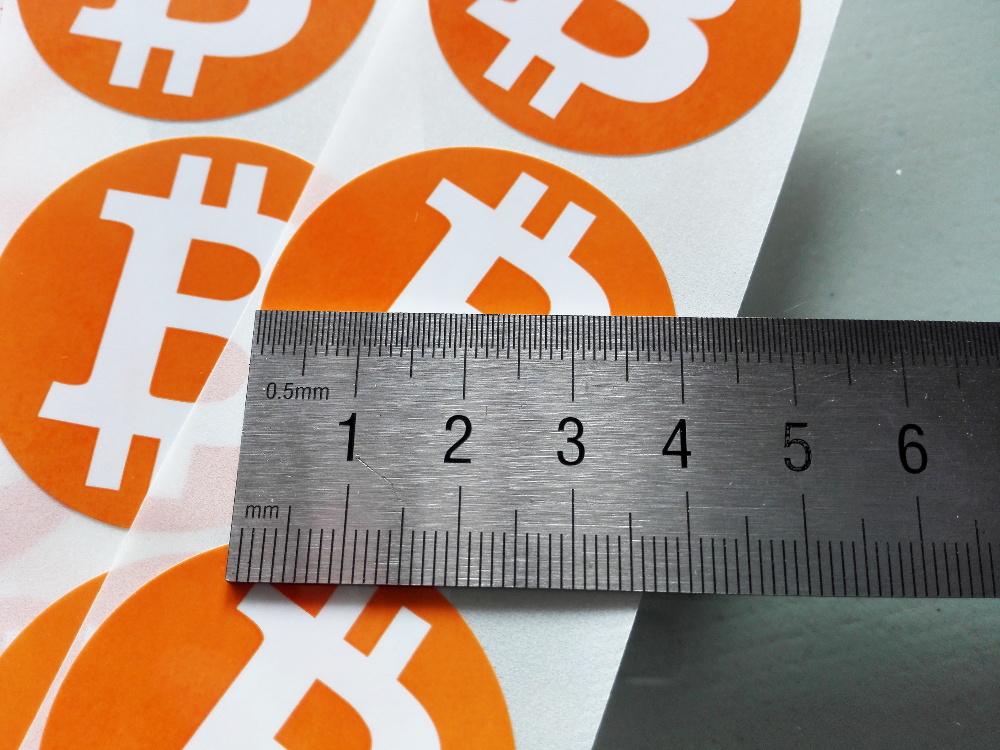240pcs 40mm diameter bitcoin logo label sticker, orange color printing on gloss paper, Item No.FS18-image-445179476