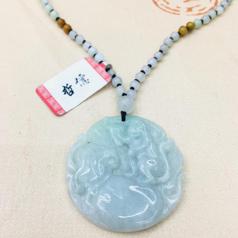 

Pure natural Emerald jade hand-carved light green monkey zodiac pendant three-color jade necklace necklace sweater chain