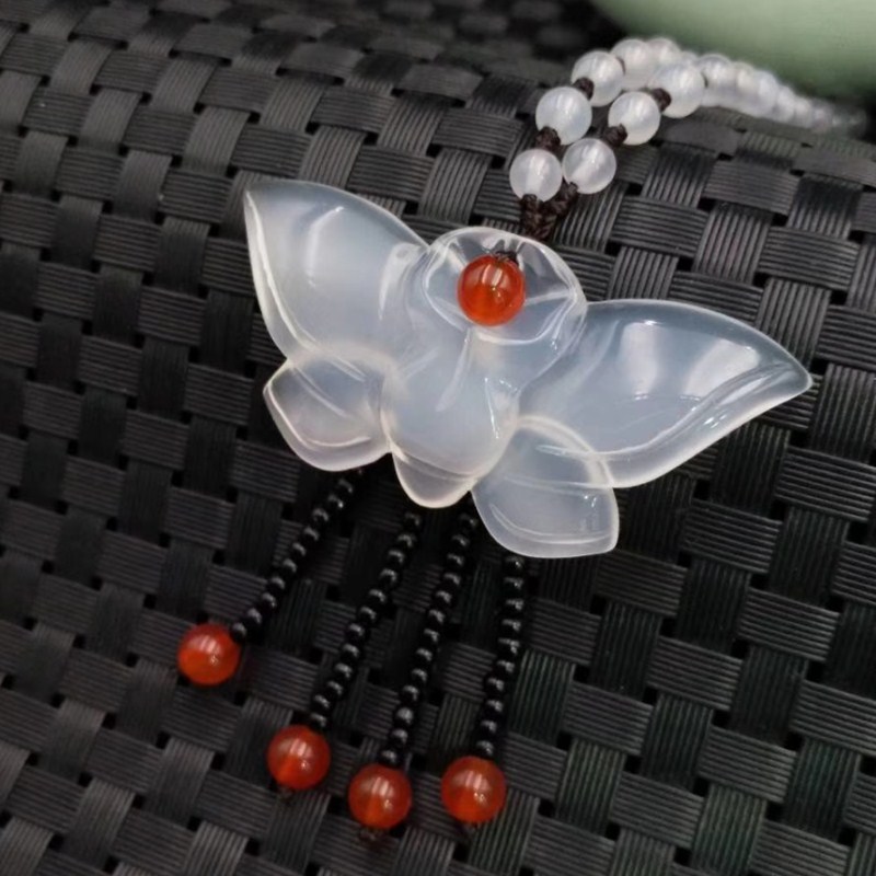 

Female Necklace Pendant White Agate Jades Carved Butterfly Sweater Chain Chalcedony 6mm Beads Chain For Women's Fine Jewelry