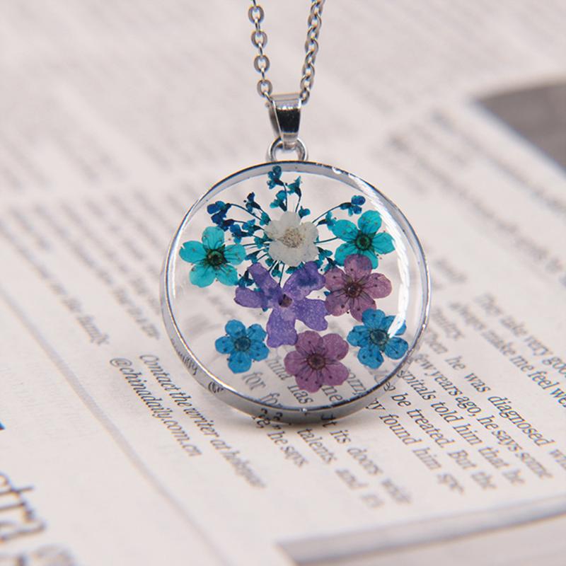 

Pendant Necklaces Handmade Epoxy Necklace Natural Dried Flower Accessories Long Jewelry Women