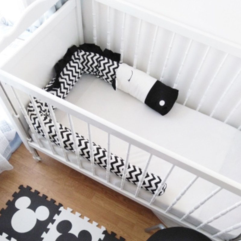 

Baby Bed Bumper Newborn Cotton Cushion Bedding Kids Plush Toys Baby Room Decoration Bed Protector, Red