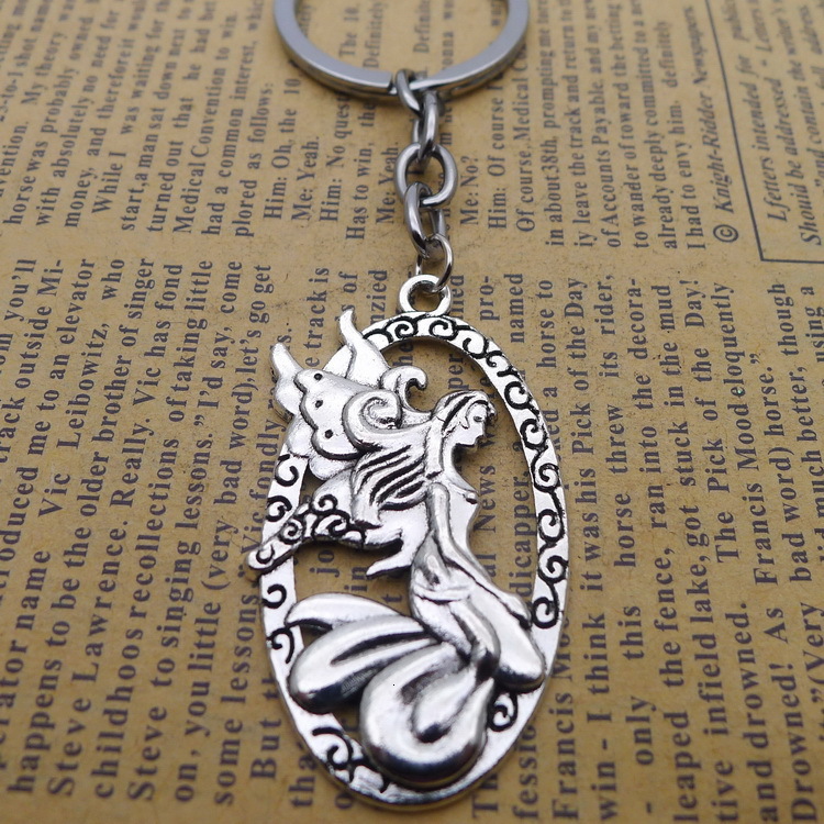 

Alloy Tuba Beauty Key Pendant Buckle Ancient Silver Ornaments Parts