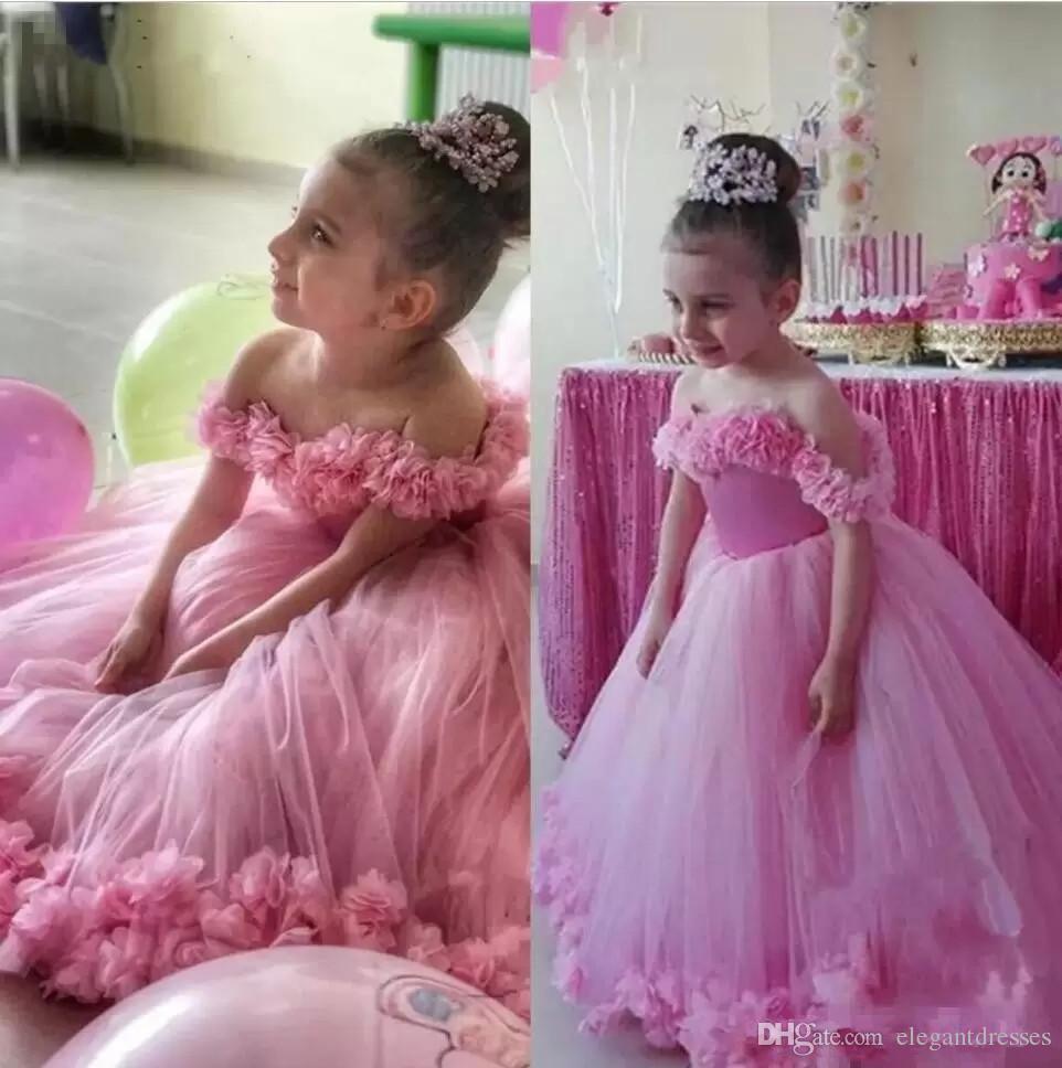 

2020 New Lovely Pink Princess Flower Girls Dresses Off Shoulder Tulle Hand Made Flowers Floor Length Birthday Child Girl Pageant Gowns, Light yellow