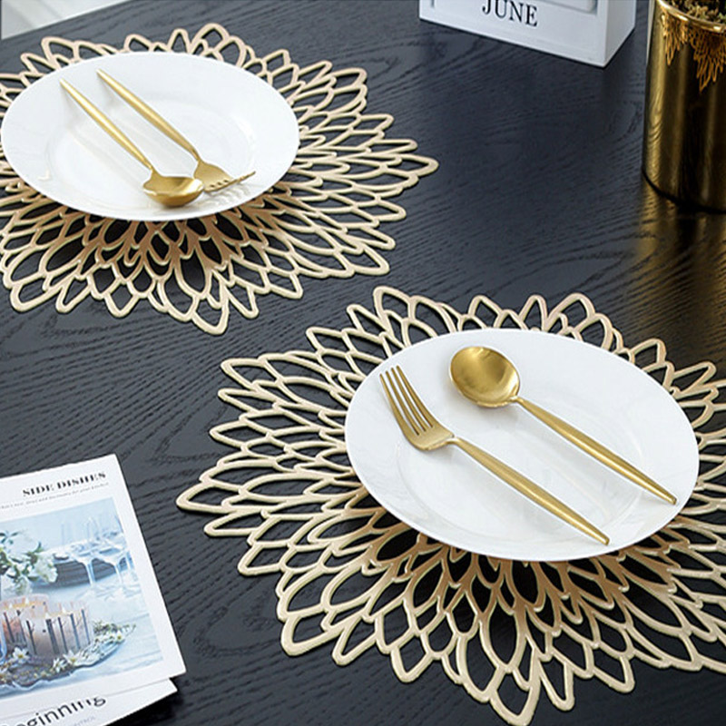

Hollow Out Bronzing Placemat PVC Anti-scalding Geometric Pattern Cup Insulation Cup Insulation Decorative Mats Pads