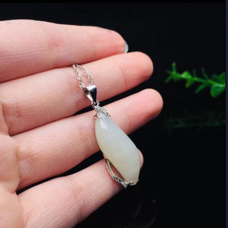 

Beautiful 925 Silver White HeTian Jade Curved Moon Shape Lucky Pendant + Chain Necklace For Women Fine Jewelry