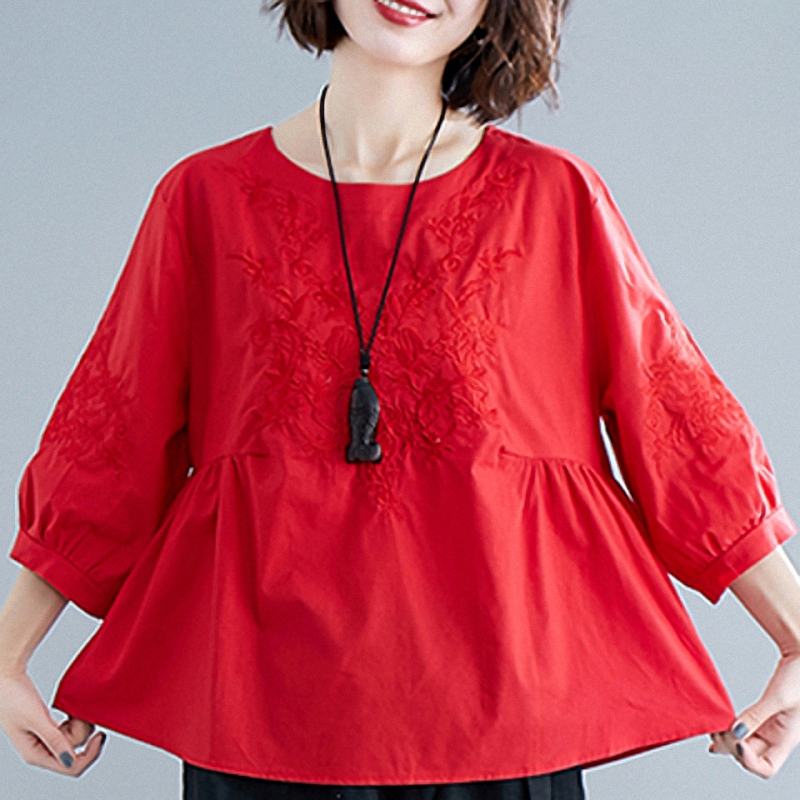 

New Literary Solid Color Loose Embroidered Half-Sleeves Ladies Shirt Summer Loose Jacquard Lantern Sleeve Cotton Linen T-Shirts, Green