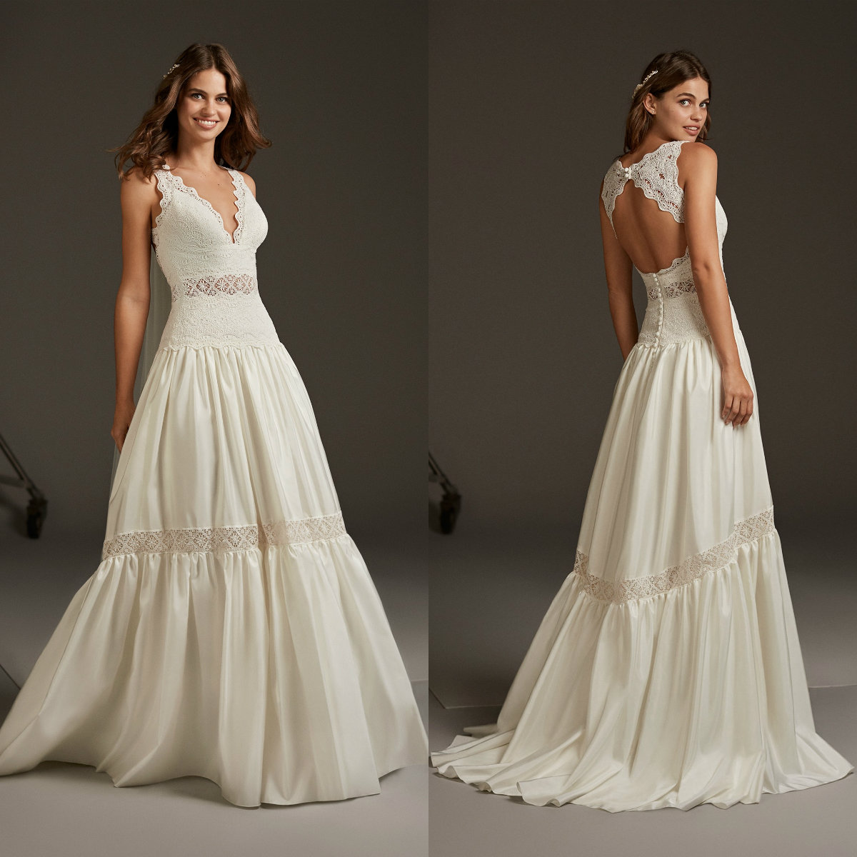 

2020 Bohemian Wedding Dresses Lace Appliqued Deep V Neck Long Beach Bridal Gowns A Line Backless Garden Boho Wedding Dress, Hunter green