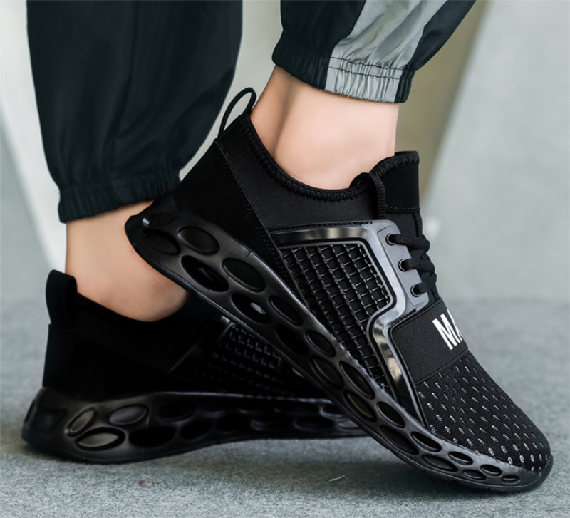 

2022 High Quality wild breathable fashion designer shoes sneakers black red blue sneakers men's lightweight running shoe