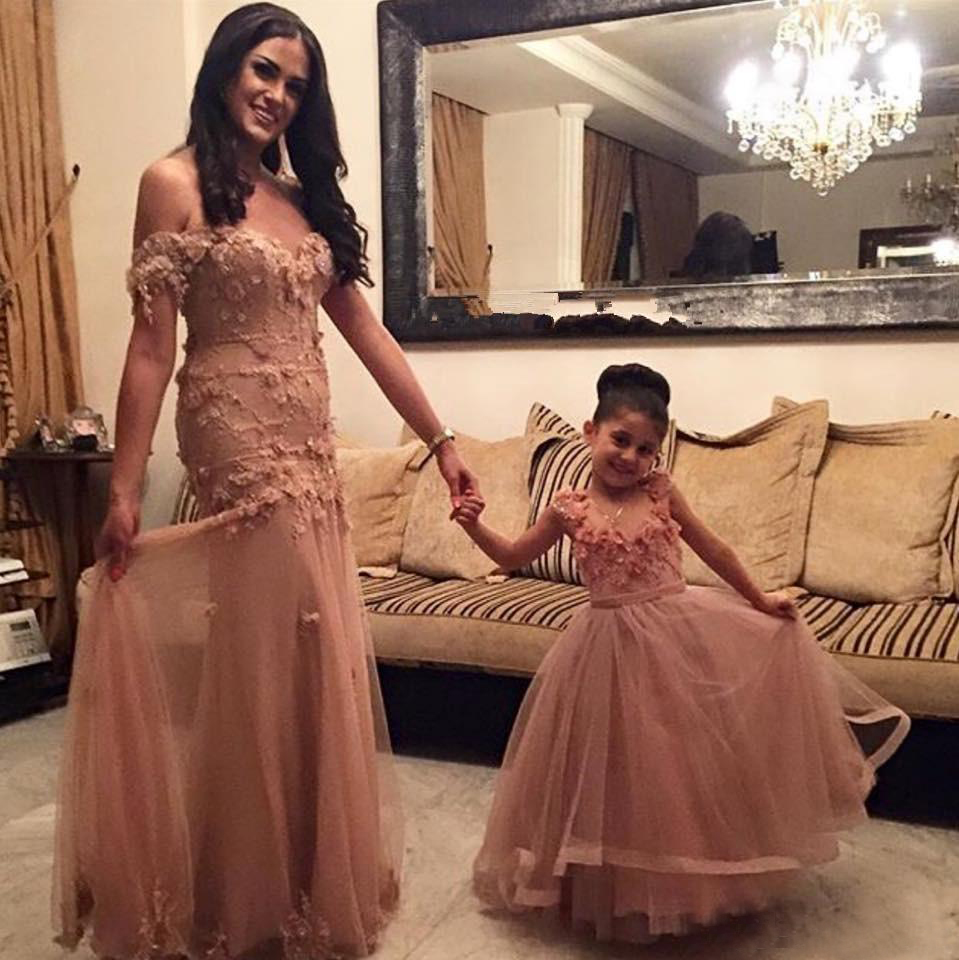 

Jewel Hand Made Flower Sleeveless Tulle A line Floor Length First Communion Dresses Flower Girl Dresses Formal Wear, Brown