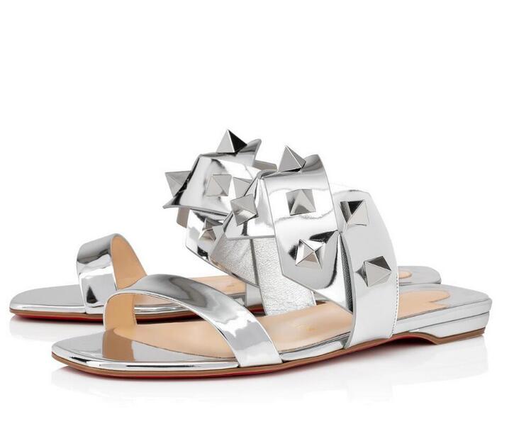 

Summer Gorgeous 2020 Red Bottom Sandals Flats Tina In The Desert Flat Women Sandals Studs Outdoor Casual Beach Slides Sandalias EU35-43