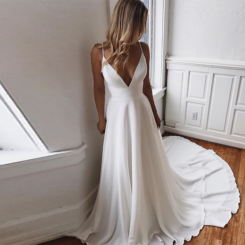 

Simple White Ivory Wedding Dresses Sexy Deep V-neck Lace Back Plus Size Backless Bridal Gowns Spaghetti Straps Wedding Dress