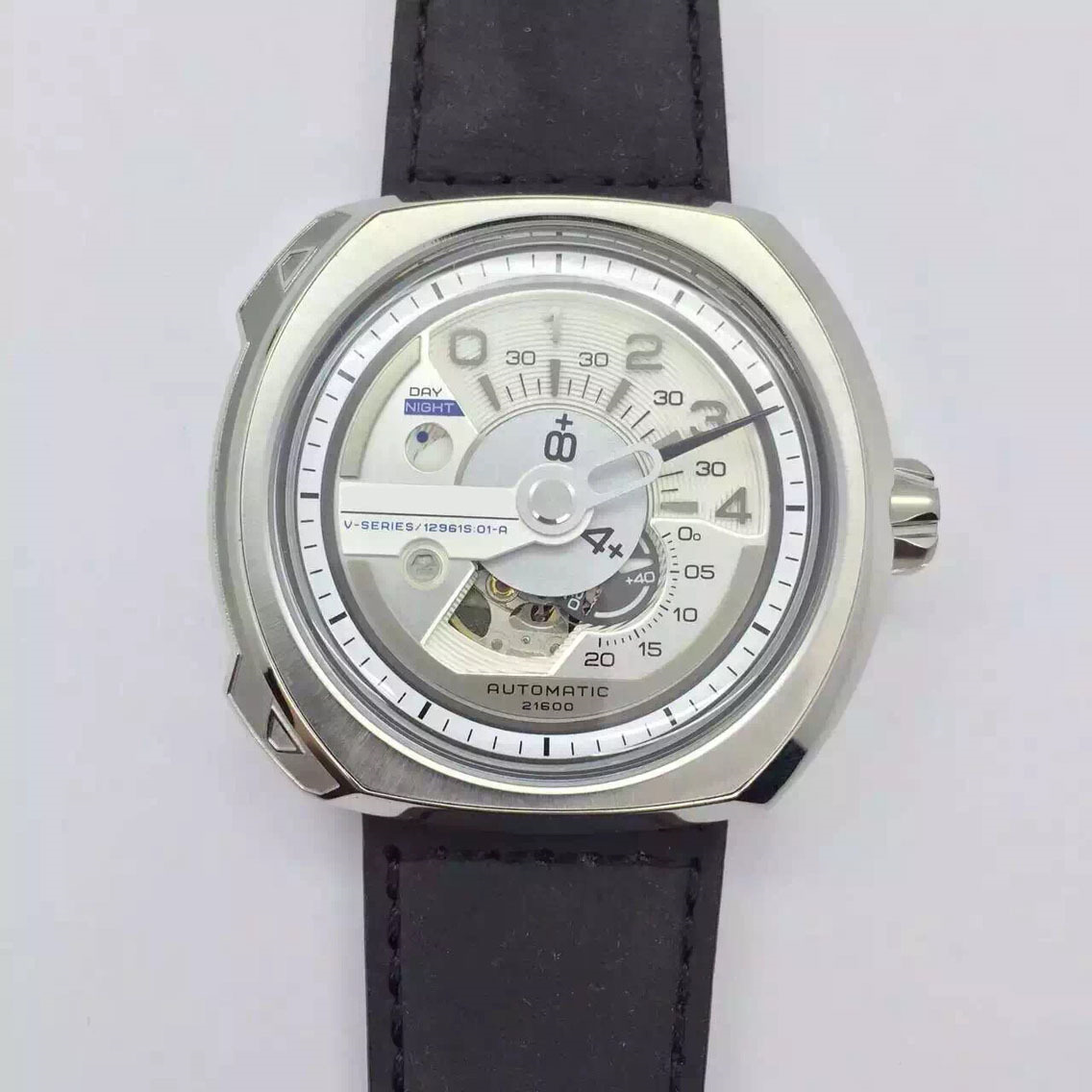 

XF. New details, imported automatic mechanical movement, close bottom, leather watchband personalized men's watch, leather watchband, White