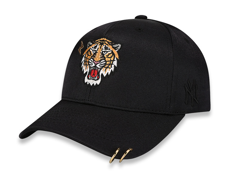 

Couple Models Baseball Cap Tiger Pattern Fashion Silk Satin Embroidery Double Iron Ring Men and Women Hat Bottom Hat, Black