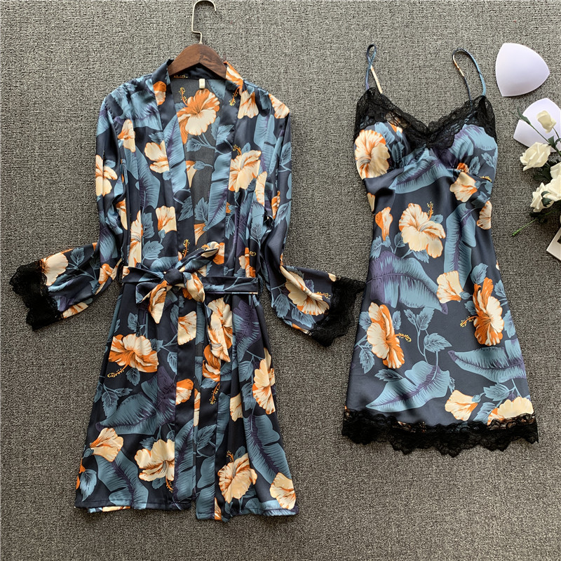 

2020 Women Sexy Silk Robe Nightdress Set 2 Piece Pajama Set Satin Sling Spring Summer Robe Gown Sleepwear Bathrobe