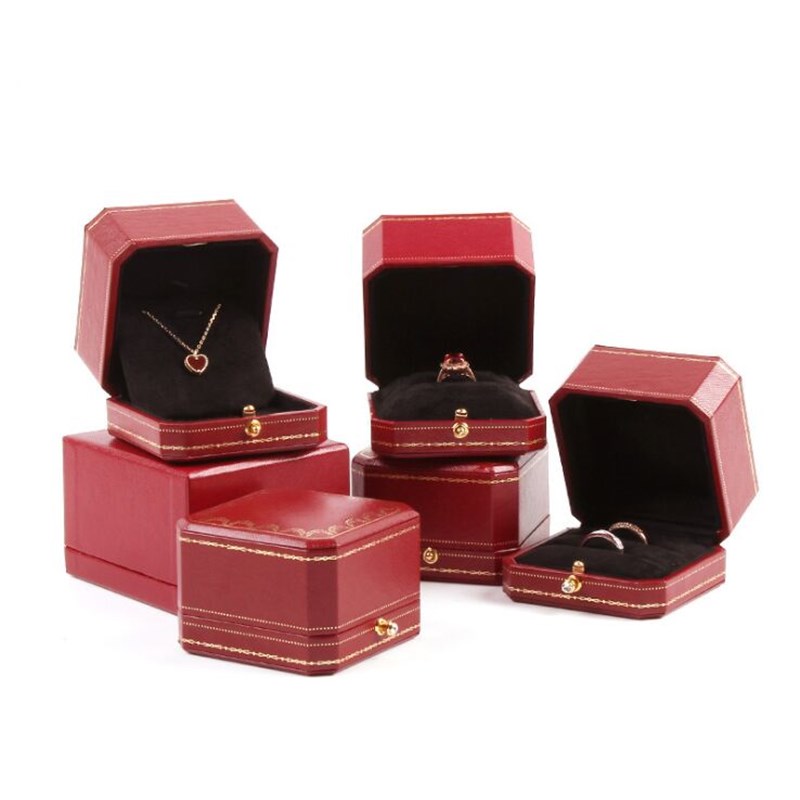 

Red color ring box High quality High grade diamond ring box necklace jewelry jewelry can be customized