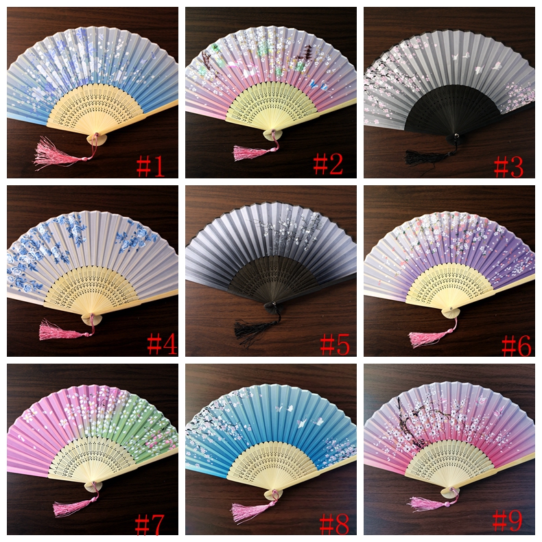 

Japanese style Fan Silk Female Fans Peony Chinese Painting Picture Retro Fans Silk Folding Hold Fan 17 colors Party Favor GGA2582