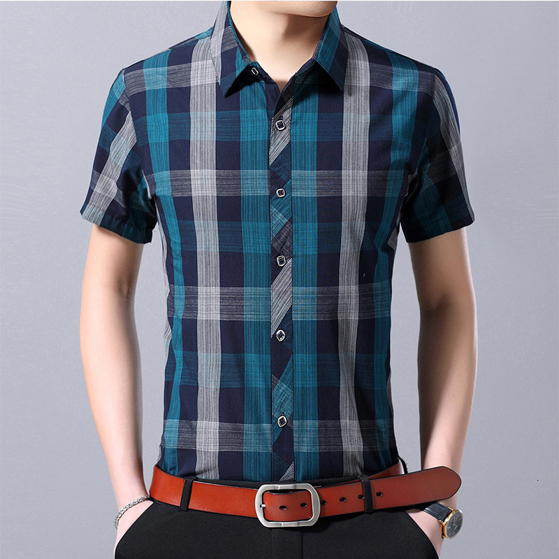 

New men in the summer of cultivating morally short sleeves plaid shirt young thin leisure trend of men shirts, Blue