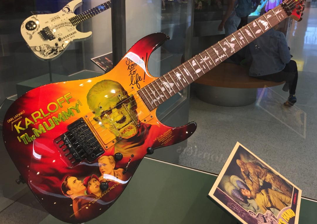 

Hand Work Painted kirk Hammett LTD KH-3 Karloff Mummy Electric Guitar Floyd Rose Tremolo Bridge & Whammy Bar, Black Hardware, Reverse Headstock