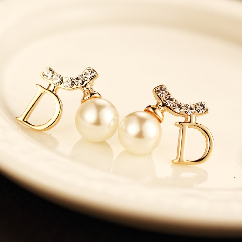 

New trendy fashion luxury designer Letter diamond rhinestone pearl 18k gold stud earrings for woman silver pin