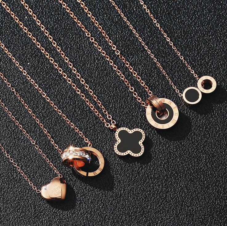

Fashion Luxury Designer Necklaces for Women Jewelry Rose Gold Chains Titanium Stainless Steel Clover Pendant Necklace Gift Wholesale