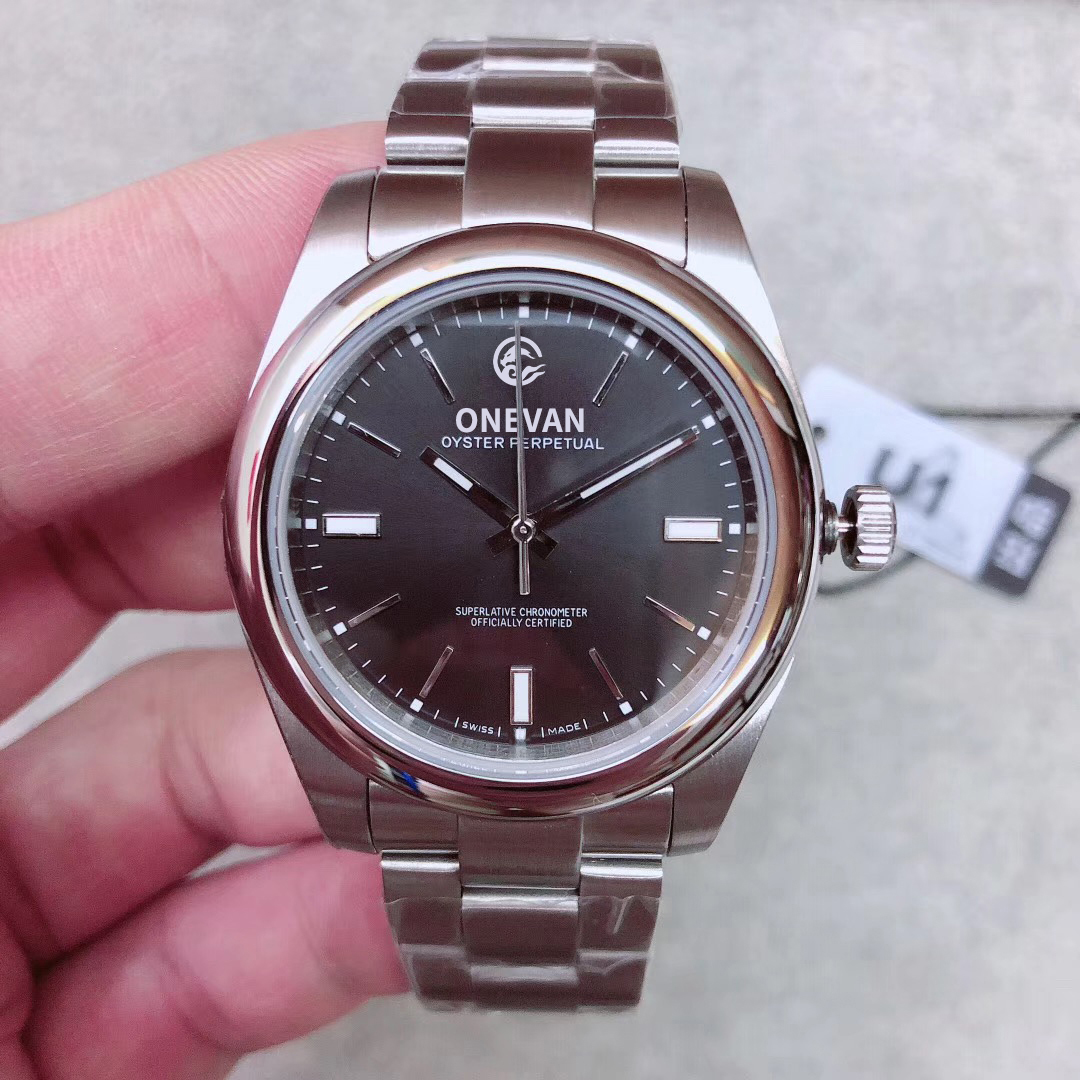 

U1 Facotry Excellent Men's Fashion Wristwatches 4 color 114300 DRSO Dark Rhodium Dial 39mm Watch Mint Condition 2813 Movement Automatic, Not watch