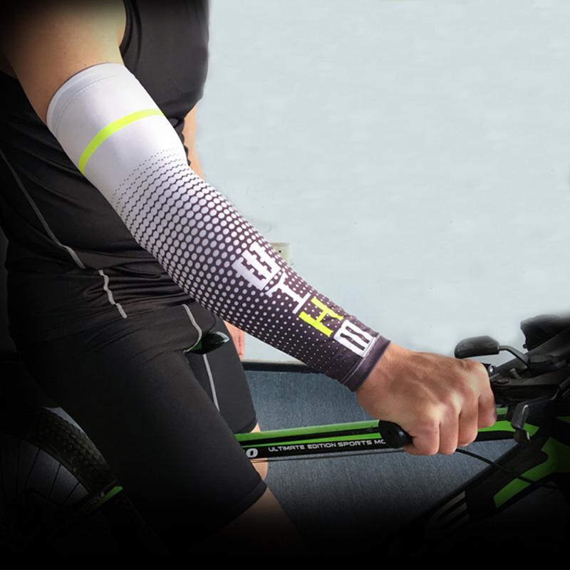 

1 pair Sports Arm Compression Sleeve Basketball Cycling Arm Warmer Summer Running UV Protection Volleyball Sunscreen Bands, White