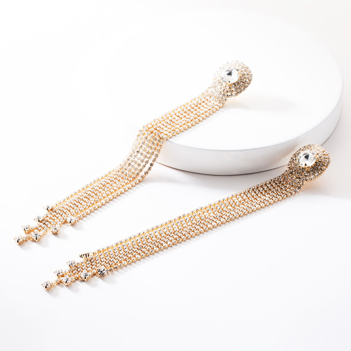 

Exaggerated acrylic diamond long tassel earrings women's fantasy super Fairy earrings party fashion trend street shooting