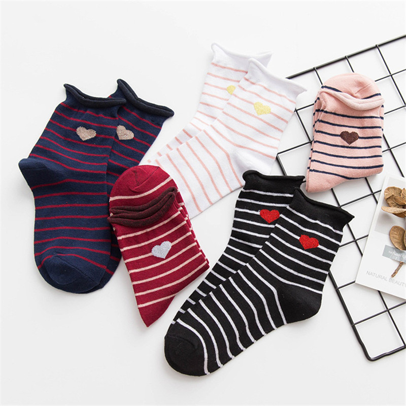 

Women's socks 1 striped heart-shaped women's socks curled cotton comfortable breathable deodorant fashion Harajuku leisure gift