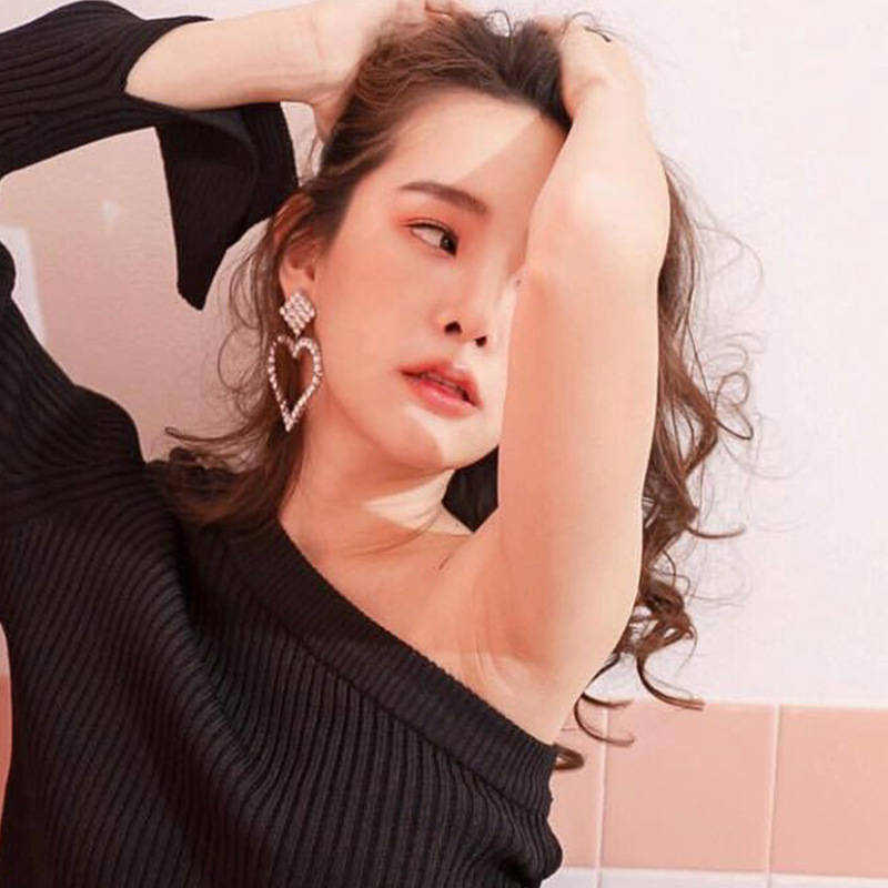 

Exaggerated claw chain diamond-studded alloy love earrings multi-layer female popular earrings Bohemia