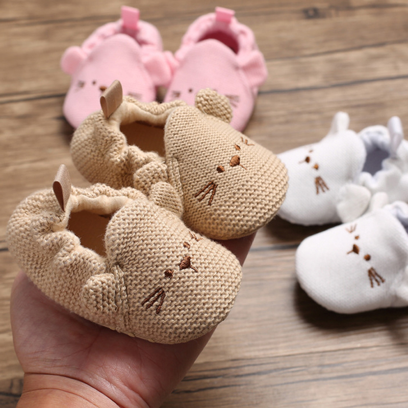 

Baby Shoes Boy Girls First Walkers Soft Infant Toddler Shoes Cute Flower Soles Crib Footwear For Newborns -18 Months, B2