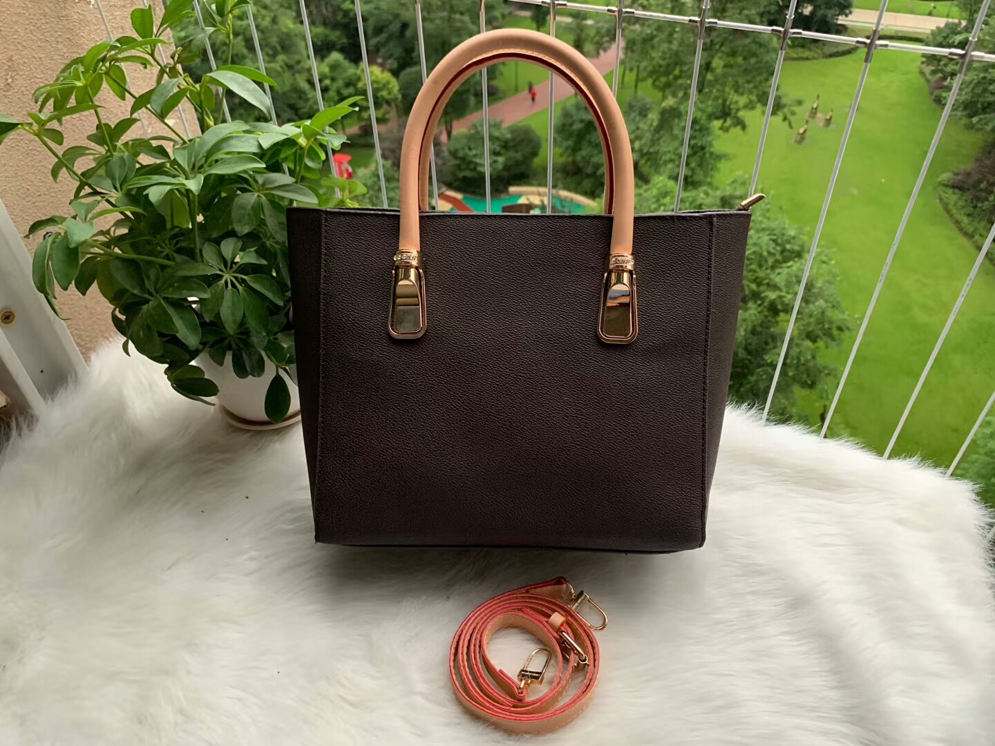 

Newest styles Shopping Bags Famous Fashion Totes Leather Handbags Women Tote Shoulder Bag Lady purse, Brown floral