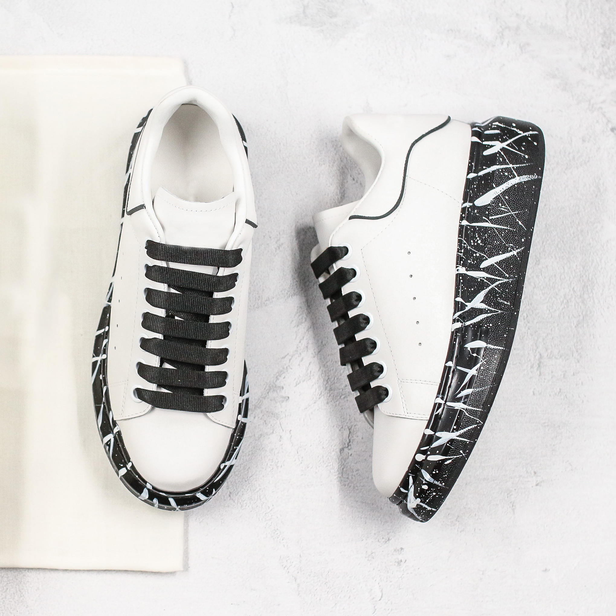 

2020 top Platform White Designer Shoes Fashion mcPueens Reflective Leather Best Women Sneakers Black Grey Casual Shoes Sneakers Size 35-45, 5 36-39